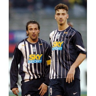 Juventus 2004-2005 Sky Sport Awaykit Soccer Sponsor